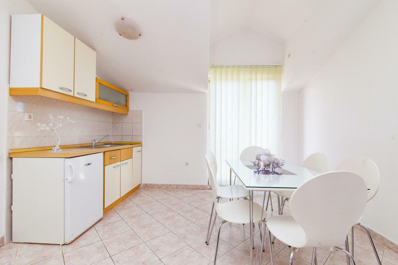 ברודאריצה Apartmani Villa Mimi מראה חיצוני תמונה